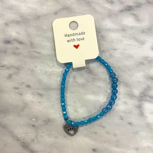 Kid’s size turquoise bracelet.